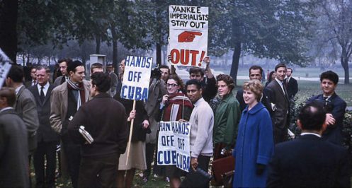 640px-Hyde_Park_Protesters_October_1962_during_the_Cuban_Missile_Crisis-e1593535876471